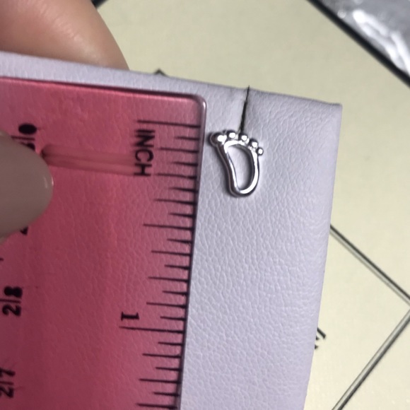 Sterling Silver 925 Stud Earrings - Picture 4 of 4